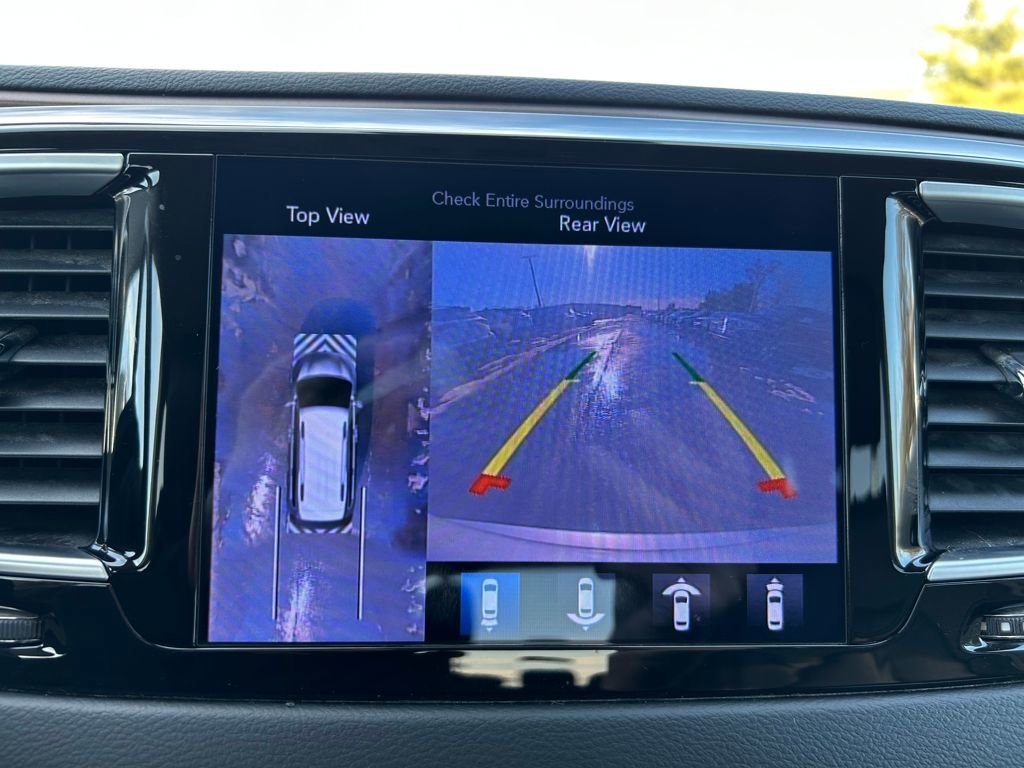 Used 2017 Chrysler Pacifica Touring-L Plus w/ Advanced Safetytec Group image 13