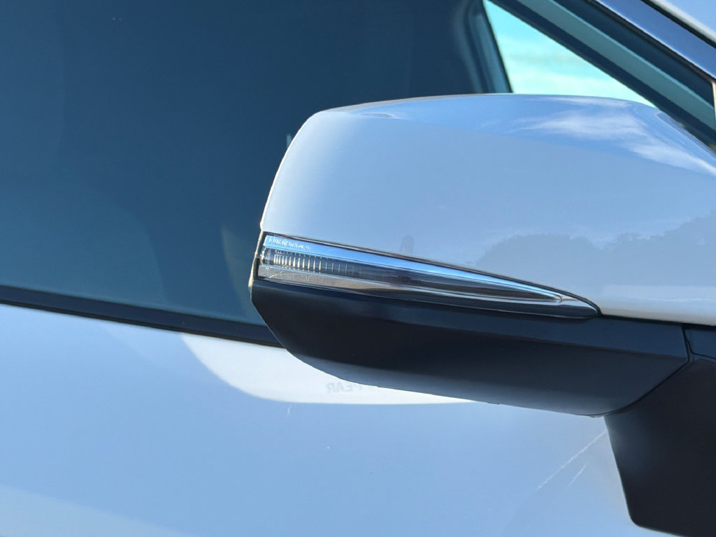 Used 2025 Toyota RAV4 XLE AWD/4WD image 10