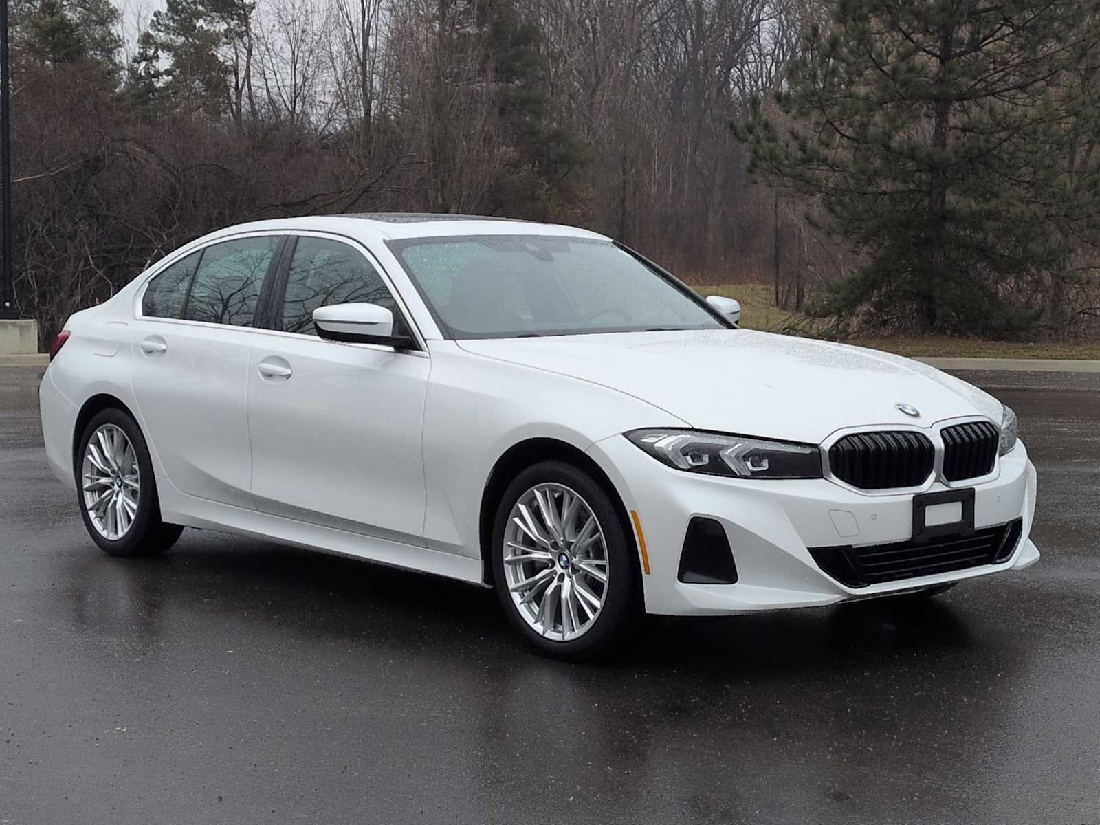 Used 2024 BMW 330i xDrive 330i xDrive w/ Convenience Package image 16