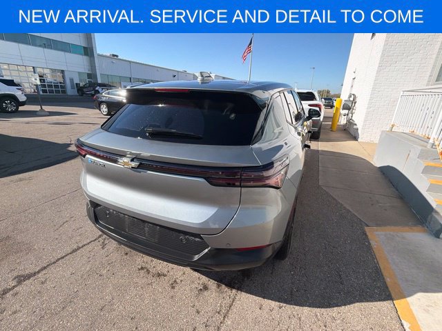 Used 2025 Chevrolet Equinox EV LT FWD image 8