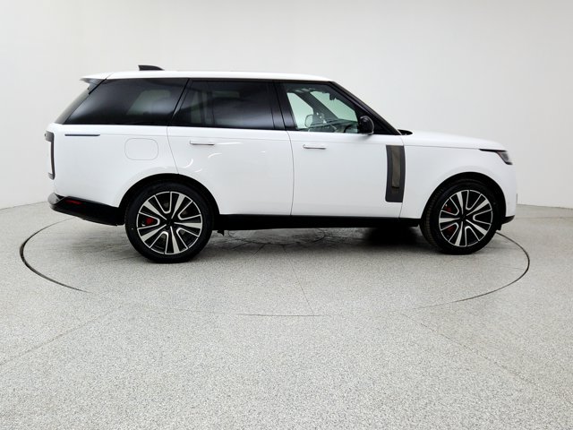 New 2026 Land Rover Range Rover SV AWD/4WD image 4