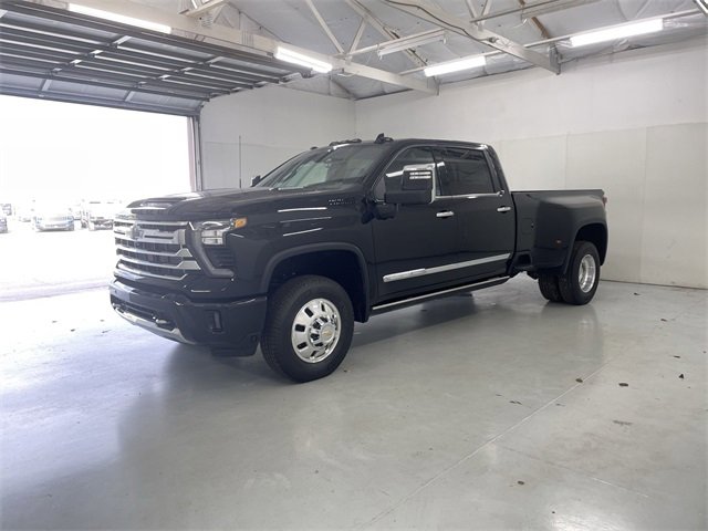New 2026 Chevrolet Silverado 3500 High Country w/ High Country Premium Package image 5