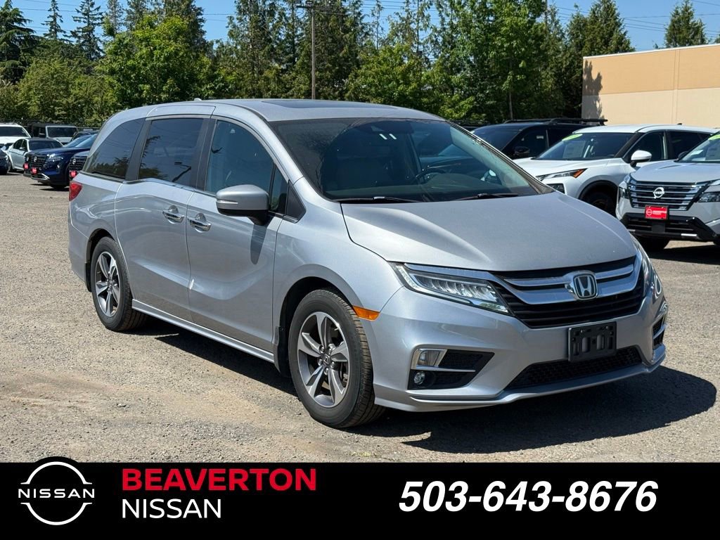 Used 2018 Honda Odyssey Touring image 1