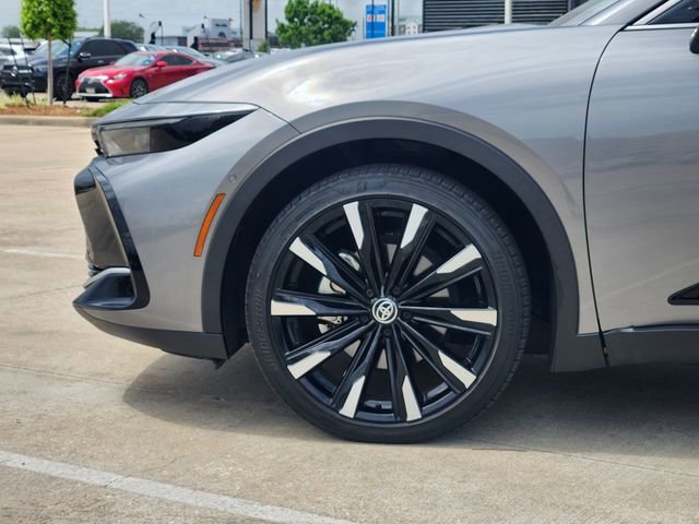 Used 2024 Toyota Crown Platinum image 8