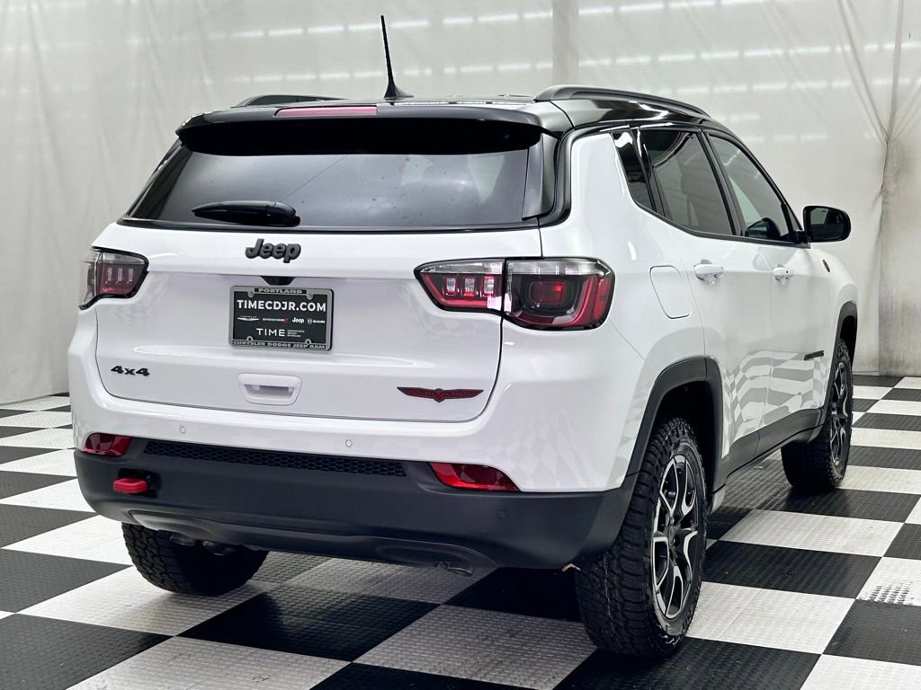 New 2026 Jeep Compass Trailhawk AWD/4WD image 9