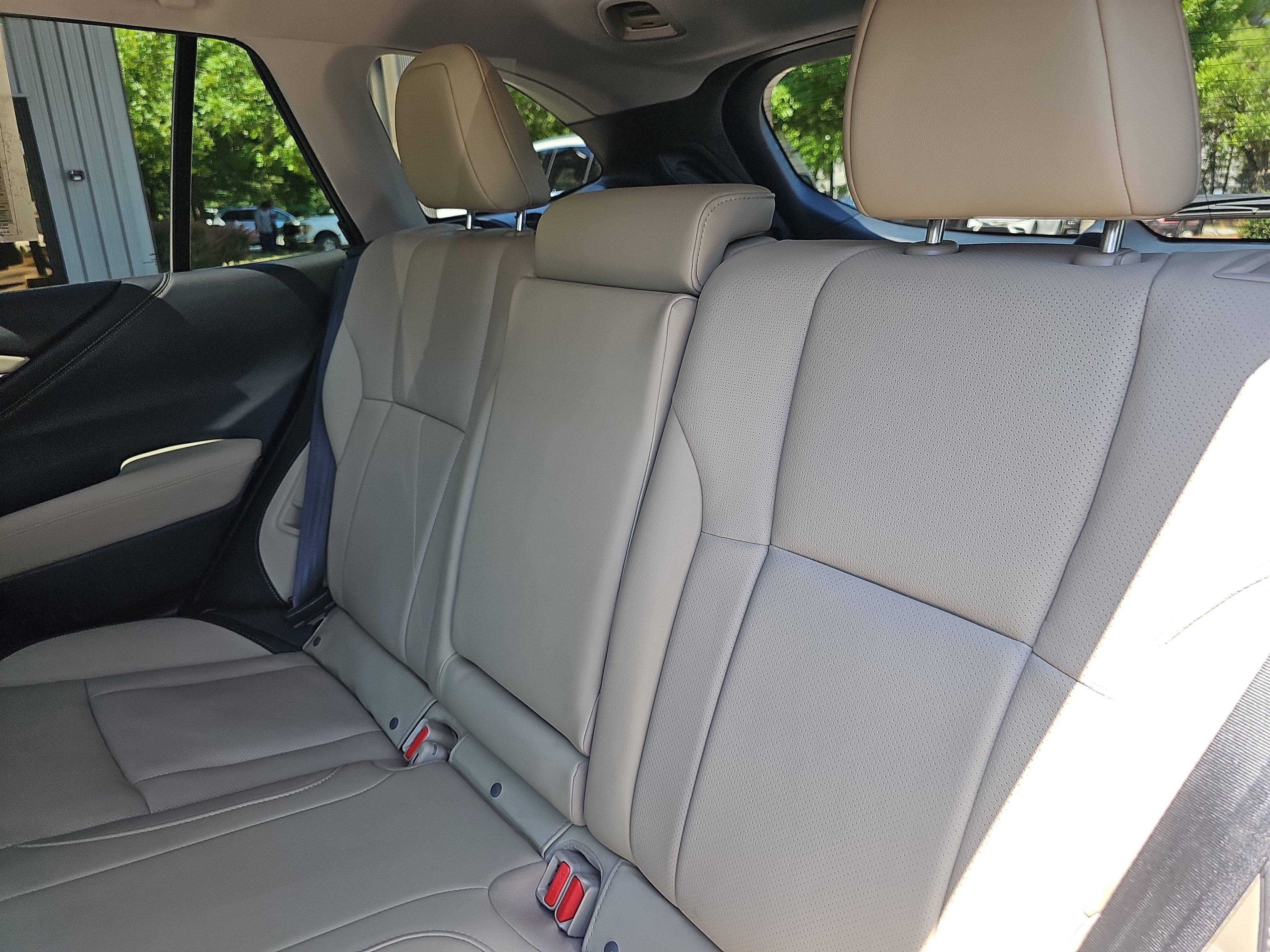 Used 2023 Subaru Outback Limited AWD/4WD image 15