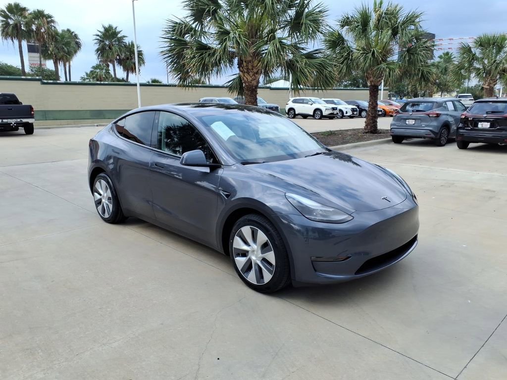Used 2023 Tesla Model Y Long Range AWD/4WD image 7