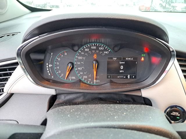 Used 2020 Chevrolet Trax LT w/ Sun & Sound Package image 9