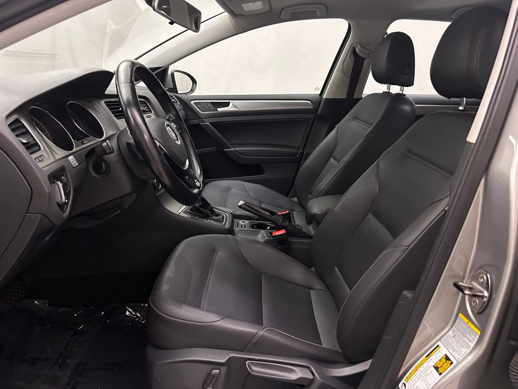 Used 2015 Volkswagen Golf TDI FWD image 12