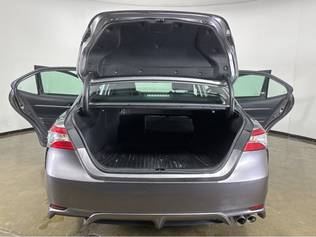 Used 2018 Toyota Camry SE image 20