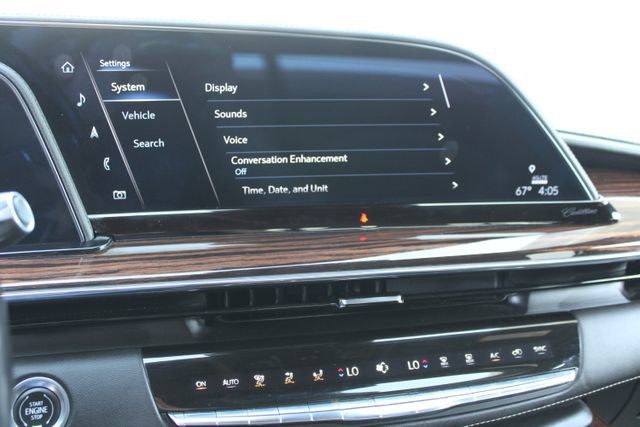 Used 2023 Cadillac Escalade Premium Luxury AWD/4WD image 28