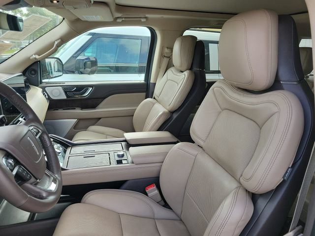Certified 2022 Lincoln Navigator L Reserve RWD image 10