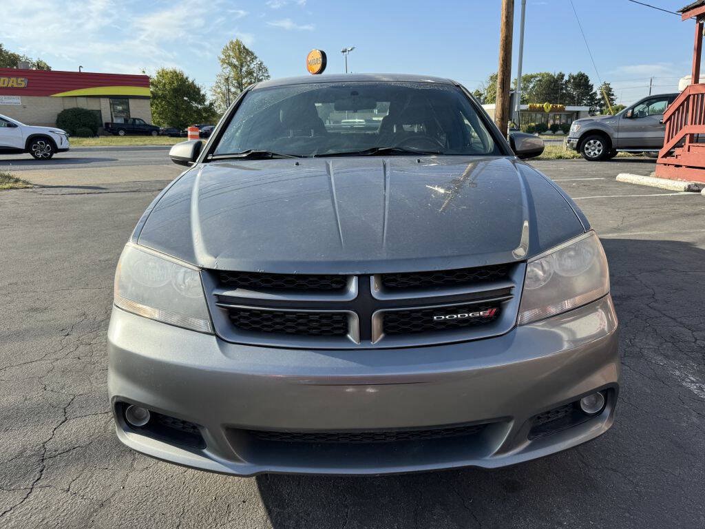 Used 2013 Dodge Avenger SXT w/ Rallye Appearance Group FWD image 2