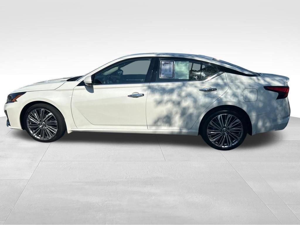 Used 2023 Nissan Altima 2.5 SL AWD/4WD video 2