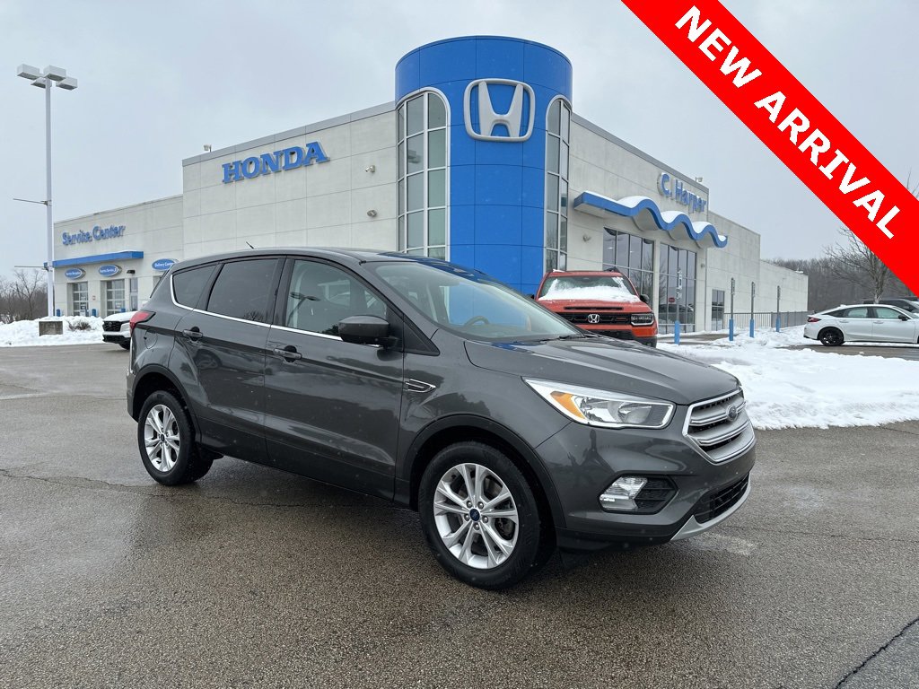 Used 2019 Ford Escape SE image 1