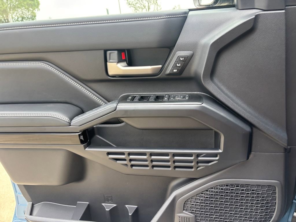 New 2026 Toyota 4Runner Limited AWD/4WD image 21