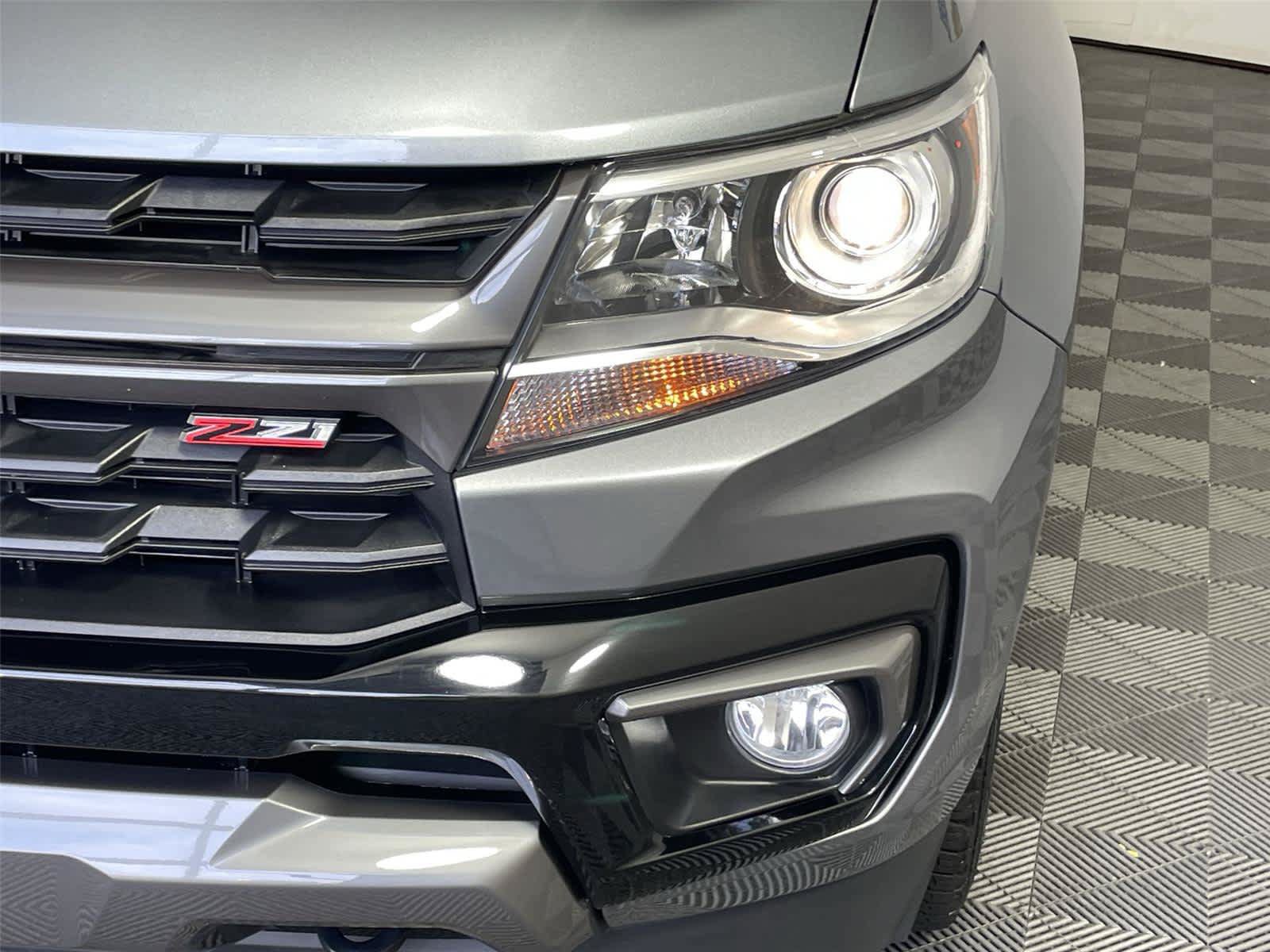 Used 2022 Chevrolet Colorado Z71 AWD/4WD image 9
