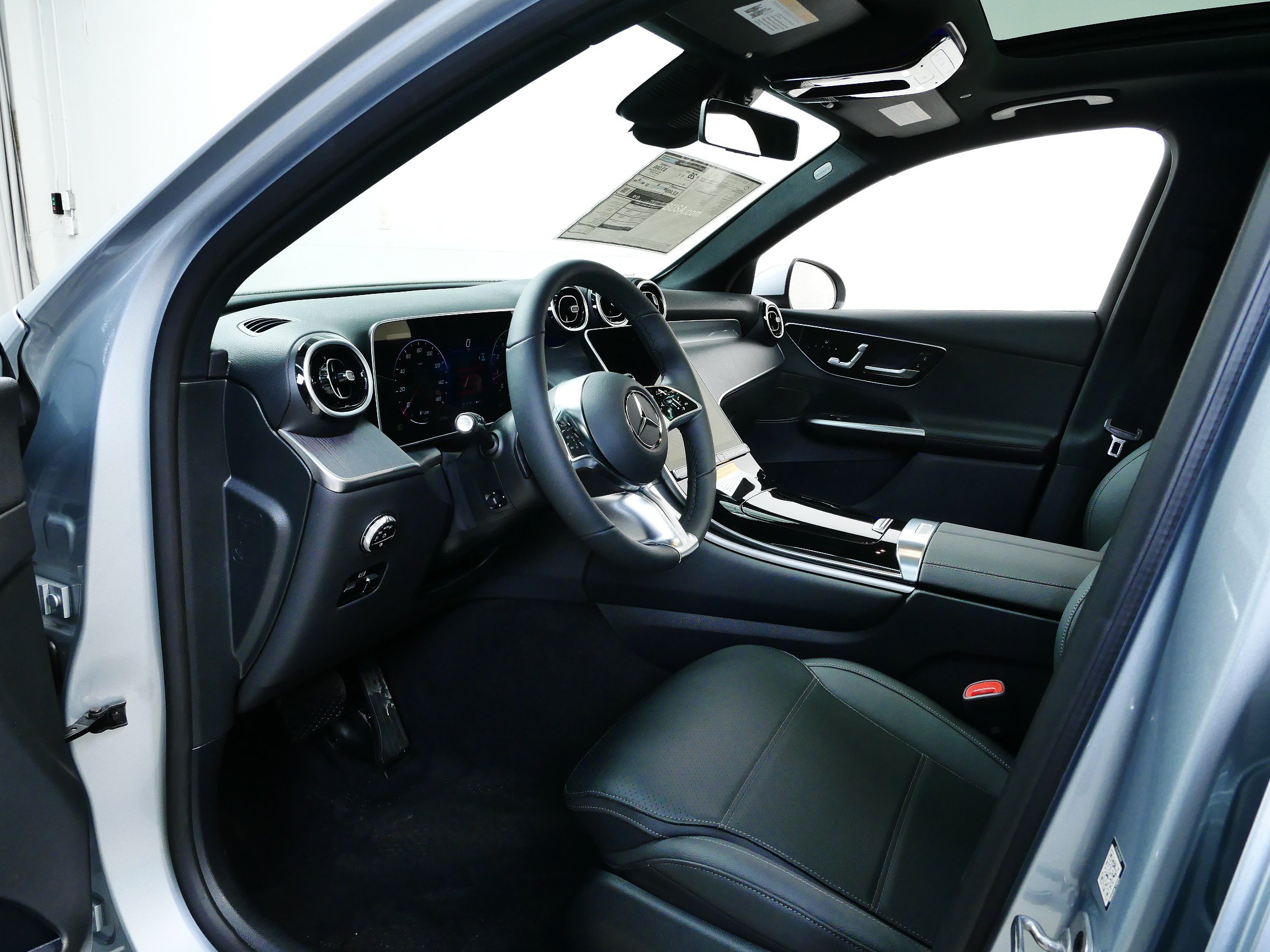 New 2026 Mercedes-Benz GLC 300 4MATIC image 7