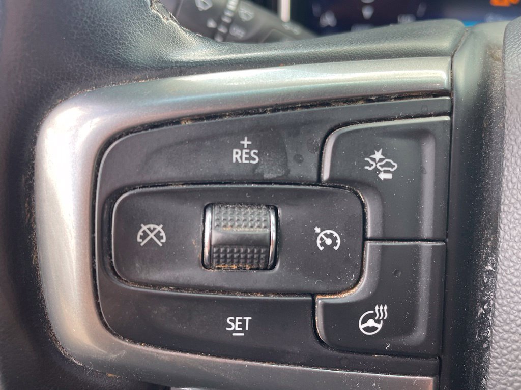 Used 2023 Chevrolet Silverado 1500 LT AWD/4WD image 8