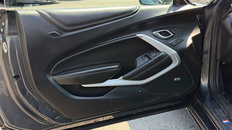 Used 2017 Chevrolet Camaro SS RWD image 22