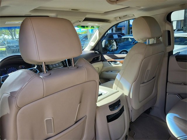 Used 2017 Cadillac Escalade Luxury image 14