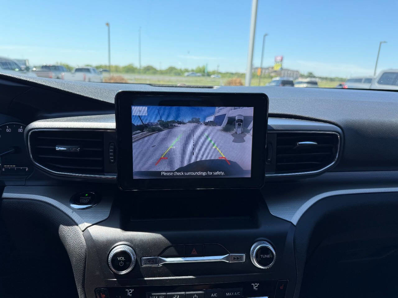 Used 2020 Ford Explorer XLT w/ Equipment Group 202A RWD image 19