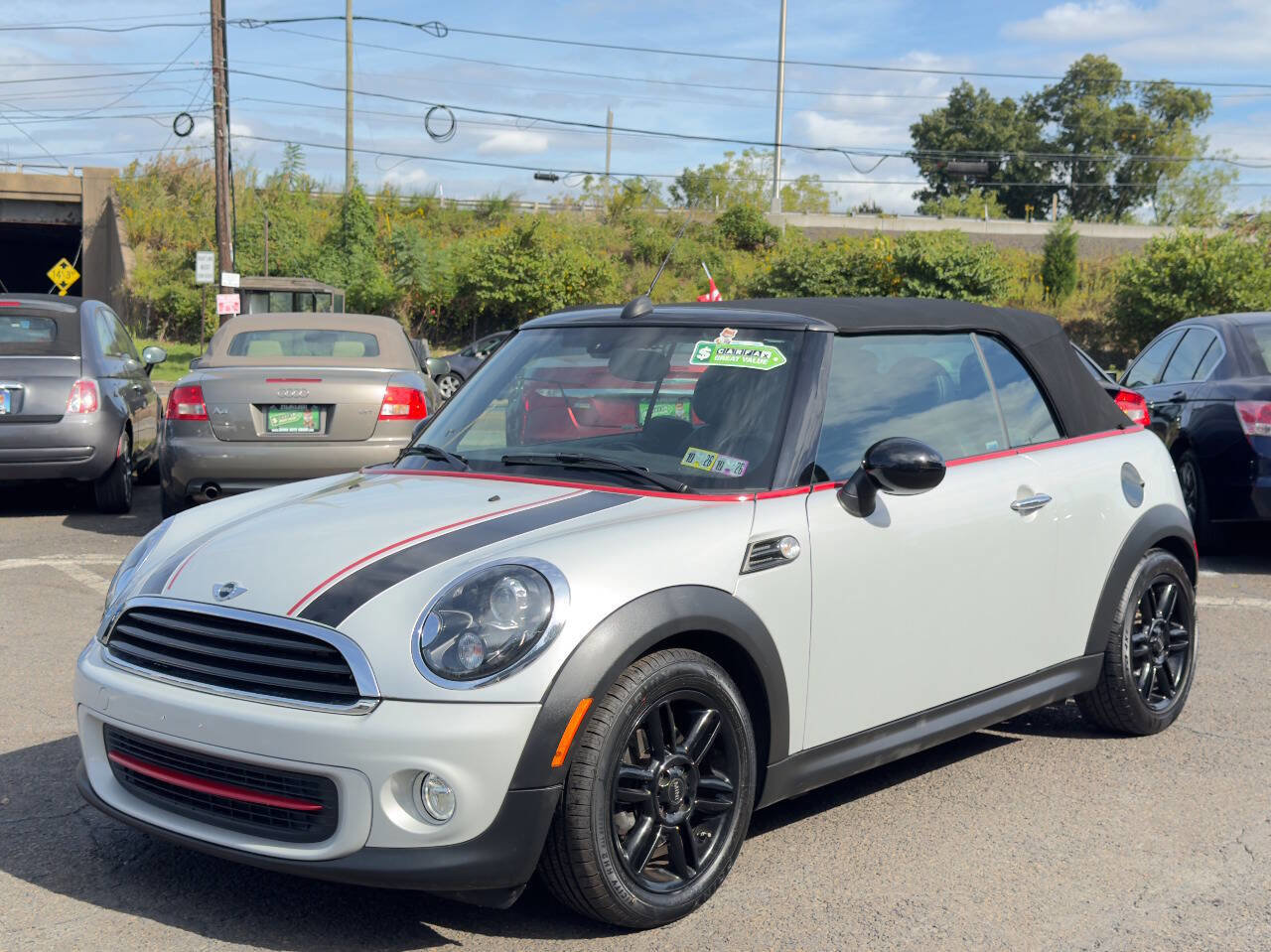 Used 2015 MINI Cooper Convertible image 24