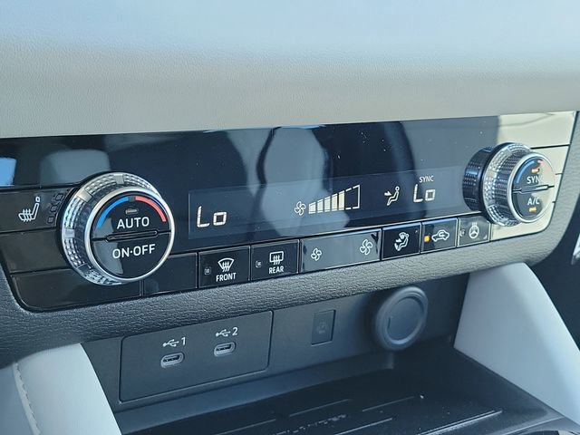 New 2026 Mitsubishi Outlander SE image 32