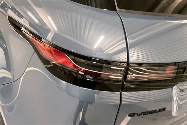 Certified 2026 Land Rover Range Rover Evoque Dynamic SE AWD/4WD image 29