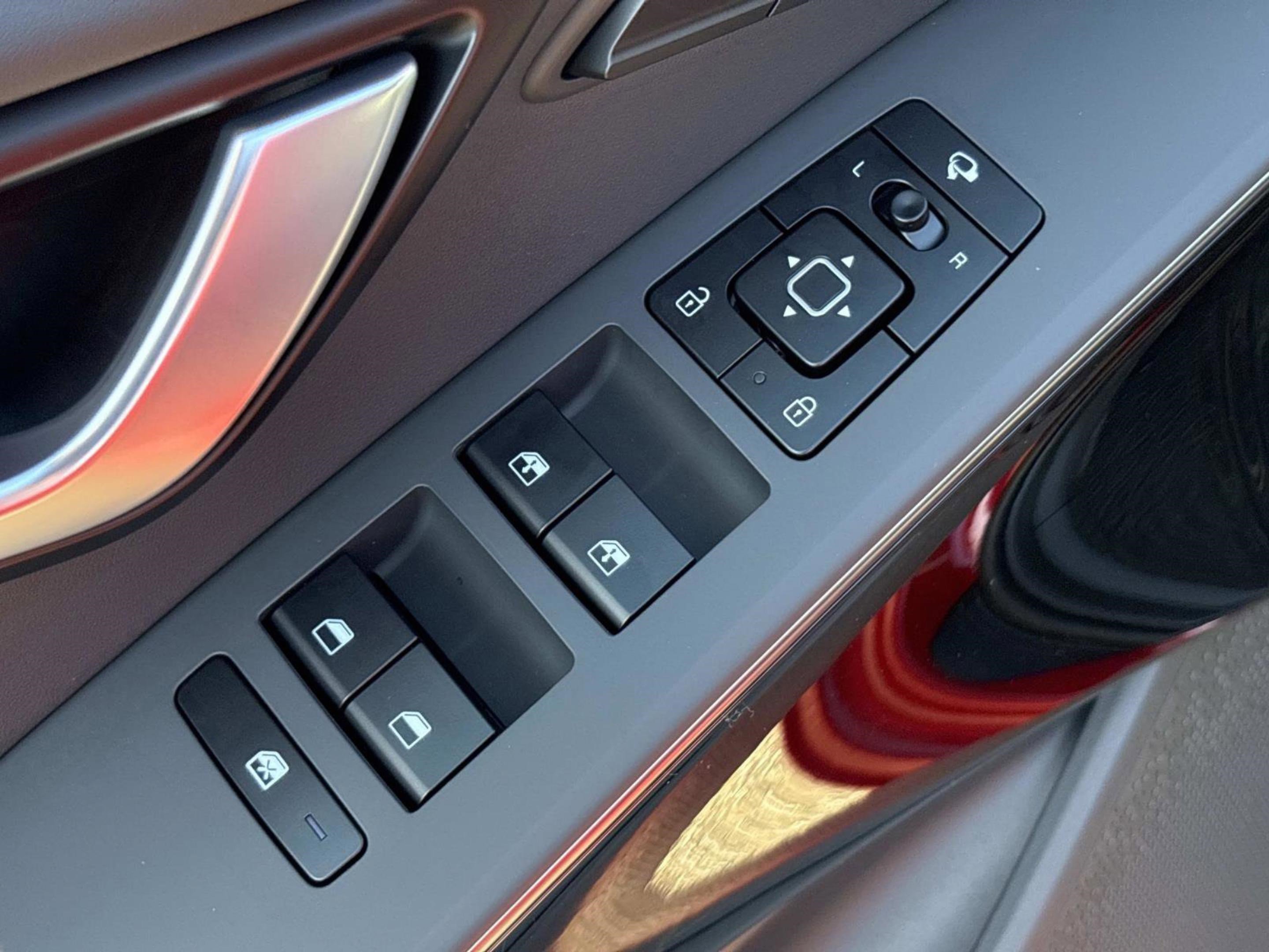 New 2026 Kia Niro SX image 22