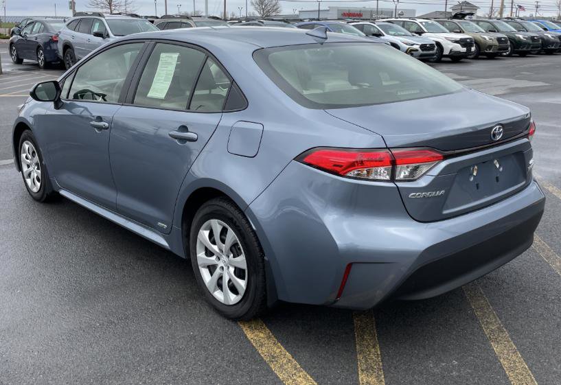 Used 2024 Toyota Corolla LE AWD/4WD image 4