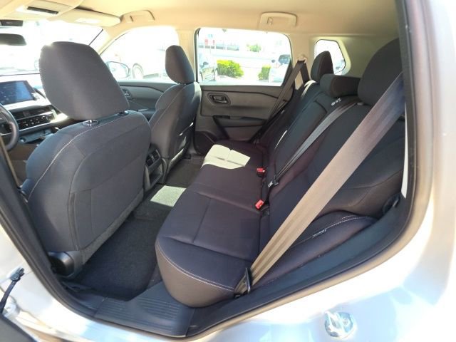 Used 2025 Nissan Rogue S FWD image 23