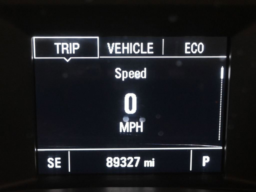 Used 2019 Chevrolet Equinox LS FWD image 36