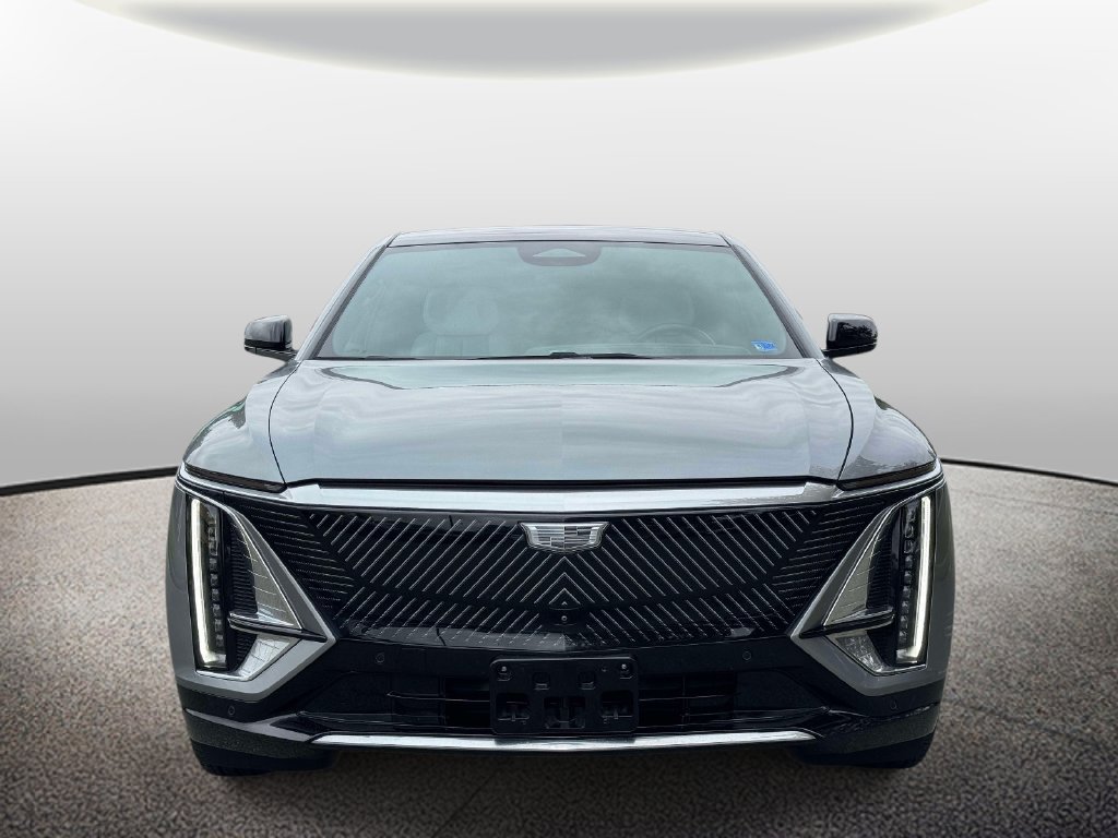 Certified 2024 Cadillac Lyriq Luxury AWD/4WD image 6