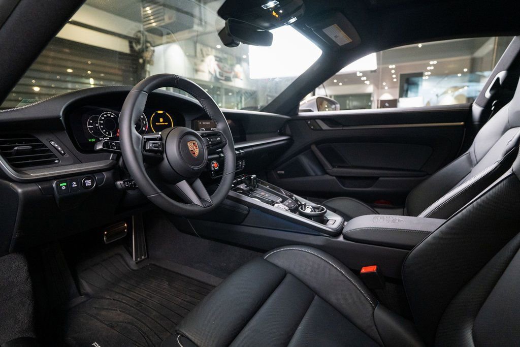 New 2026 Porsche 911 Carrera RWD image 4