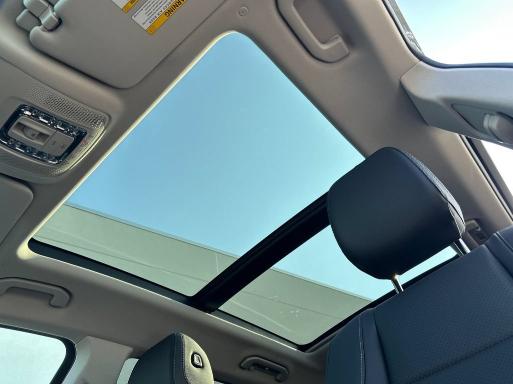 New 2026 Mercedes-Benz GLS 450 4MATIC image 24
