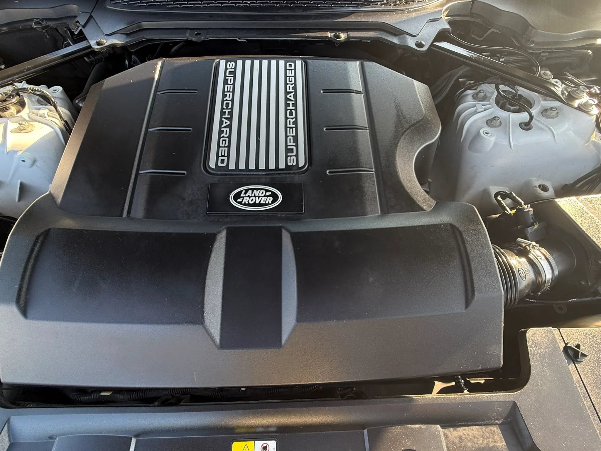 Used 2015 Land Rover Range Rover AWD/4WD image 10