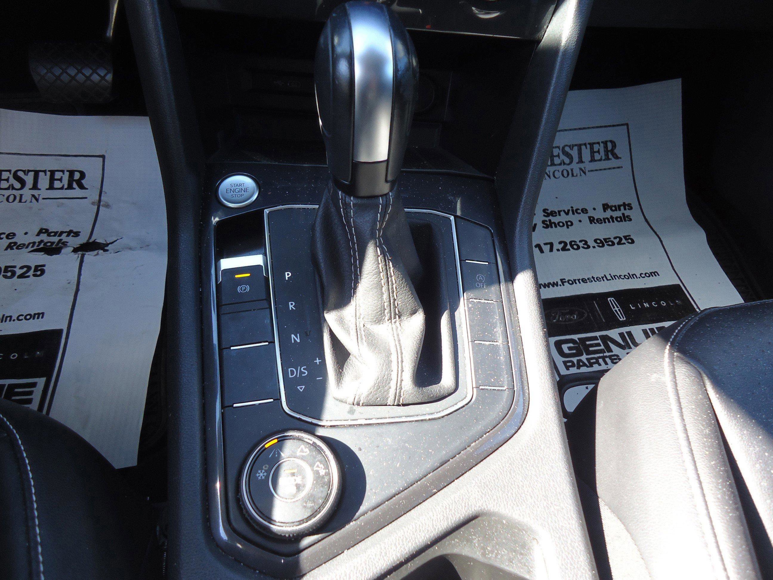 Used 2021 Volkswagen Tiguan SE image 20