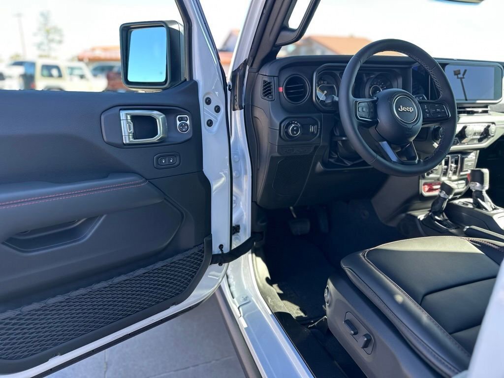 New 2026 Jeep Gladiator Rubicon w/ Steel Bumper Group image 13