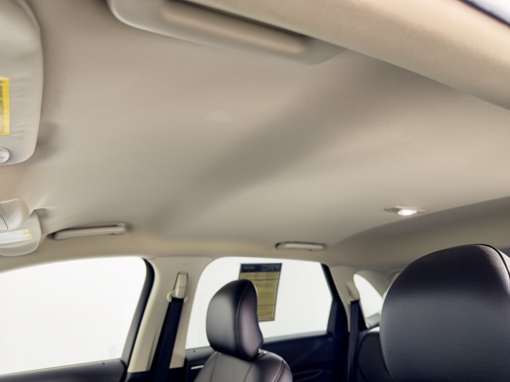 Used 2018 Ford Edge Titanium FWD image 27