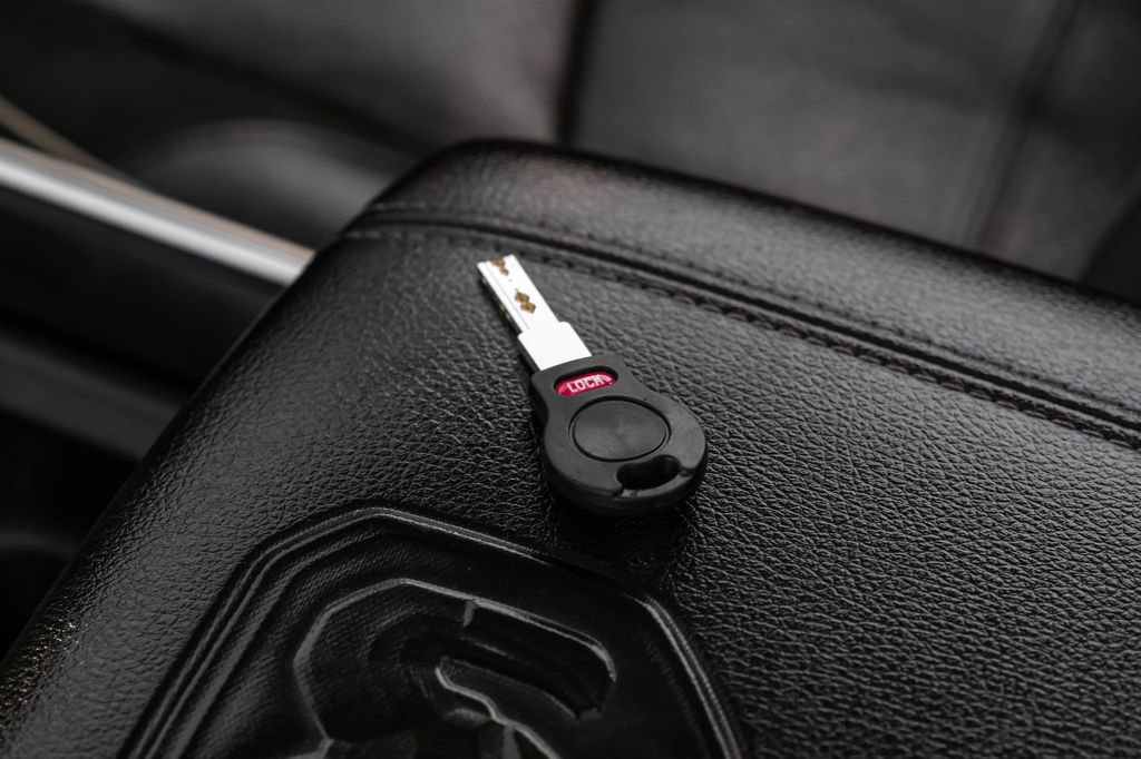 Used 2020 RAM 3500 Laramie image 66