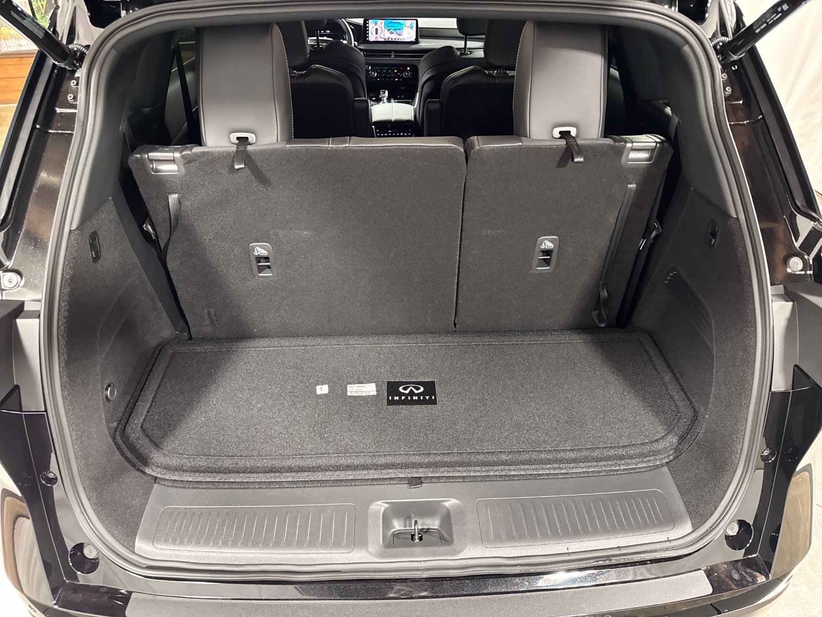 New 2027 INFINITI QX60 Sport w/ Dark Cargo Package AWD/4WD image 26