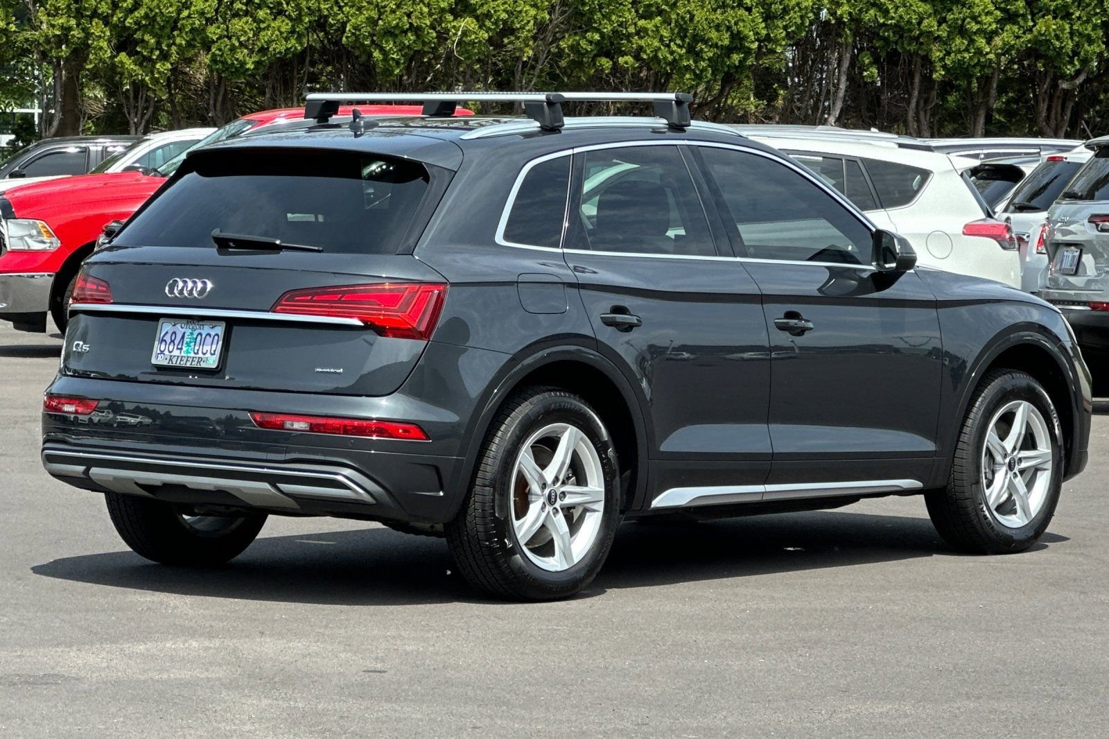 Used 2021 Audi Q5 2.0T Premium w/ Convenience Package AWD/4WD image 4