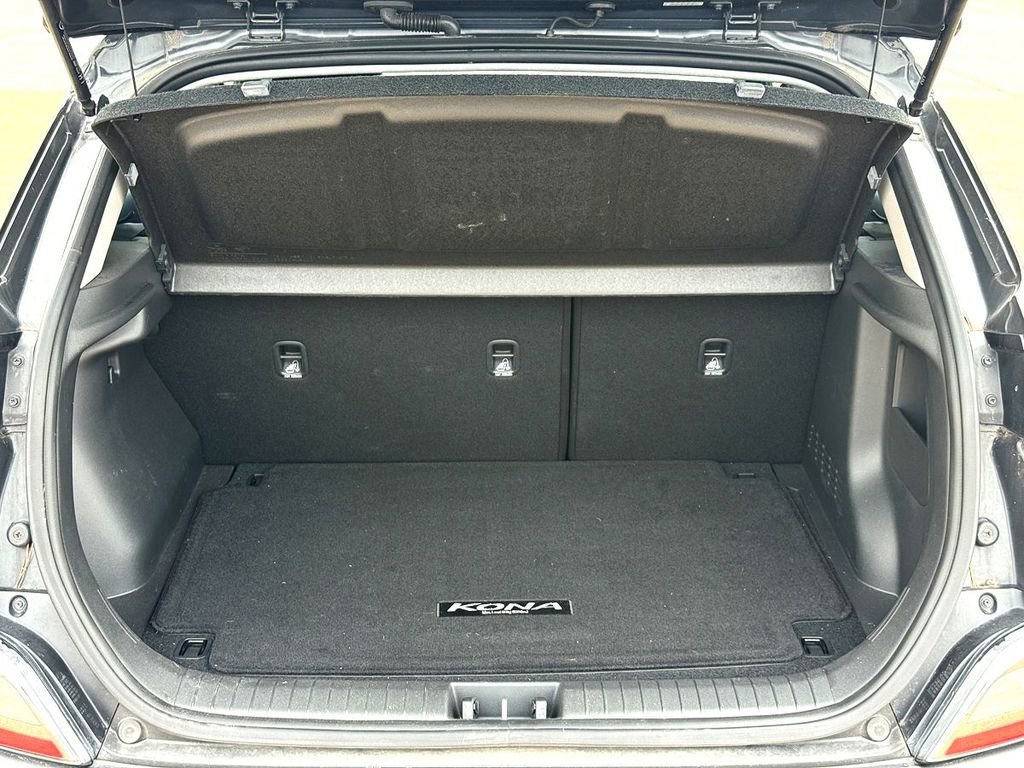 Used 2022 Hyundai Kona SEL w/ Cargo Package image 10