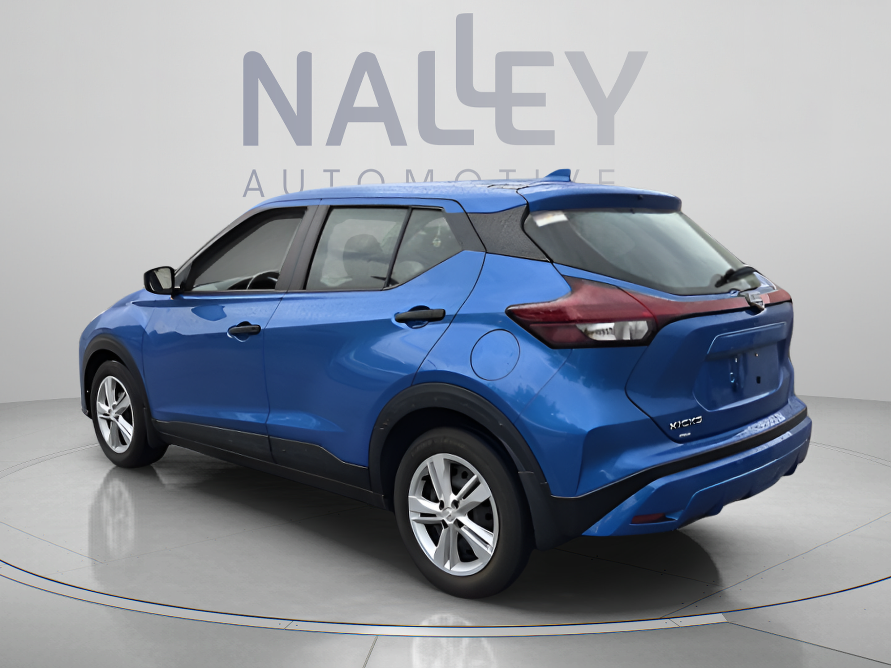 Used 2024 Nissan Kicks S FWD image 3
