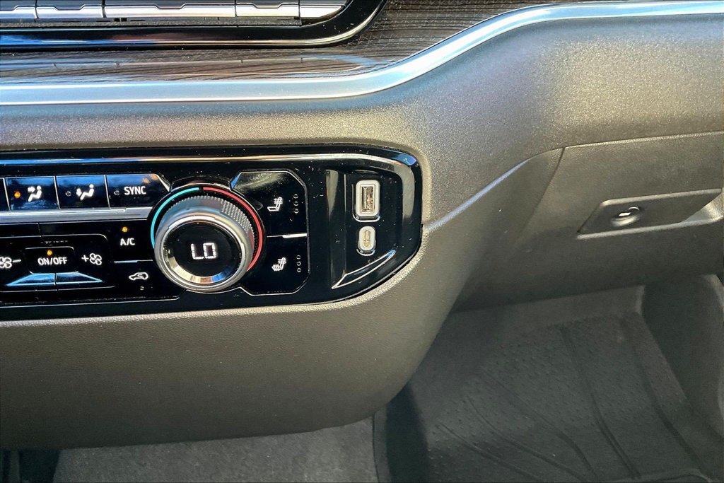 Used 2022 Chevrolet Silverado 1500 LT w/ Protection Package RWD image 20