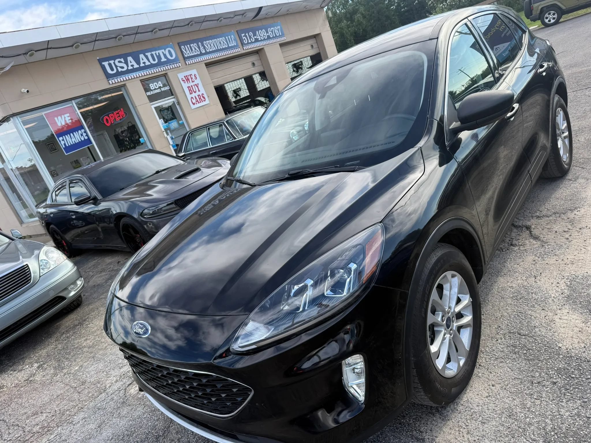 Used 2022 Ford Escape SE FWD image 2