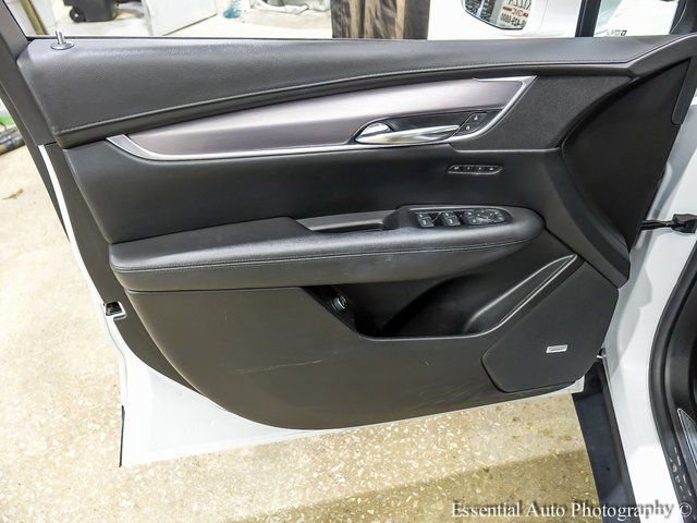 Certified 2017 Cadillac XT5 Luxury w/ Driver Awareness Package image 19