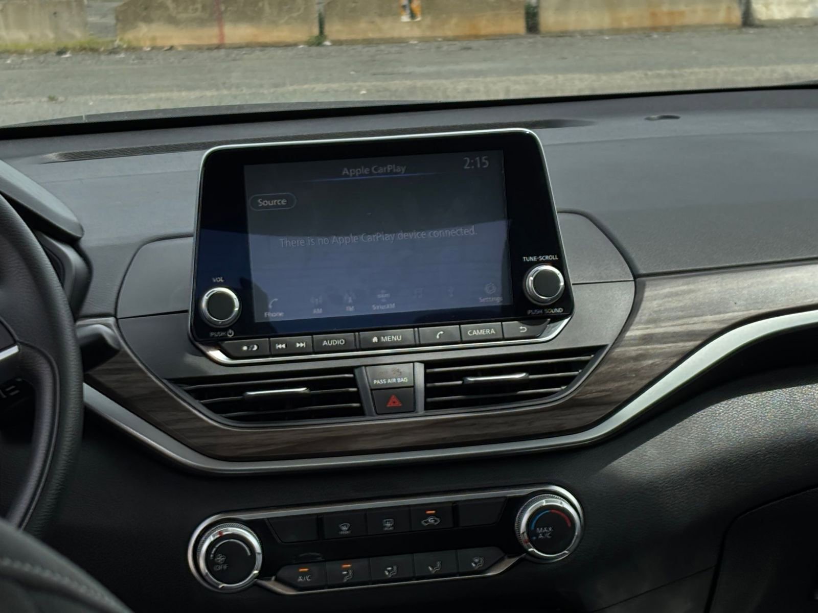 Used 2025 Nissan Altima 2.5 SV FWD image 17