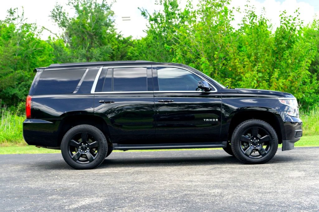 Used 2018 Chevrolet Tahoe LT w/ Luxury Package RWD image 6